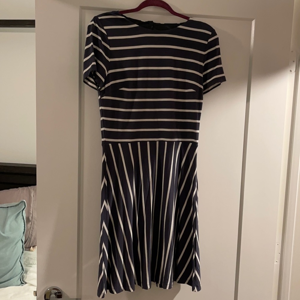 Loft stretch knit dress